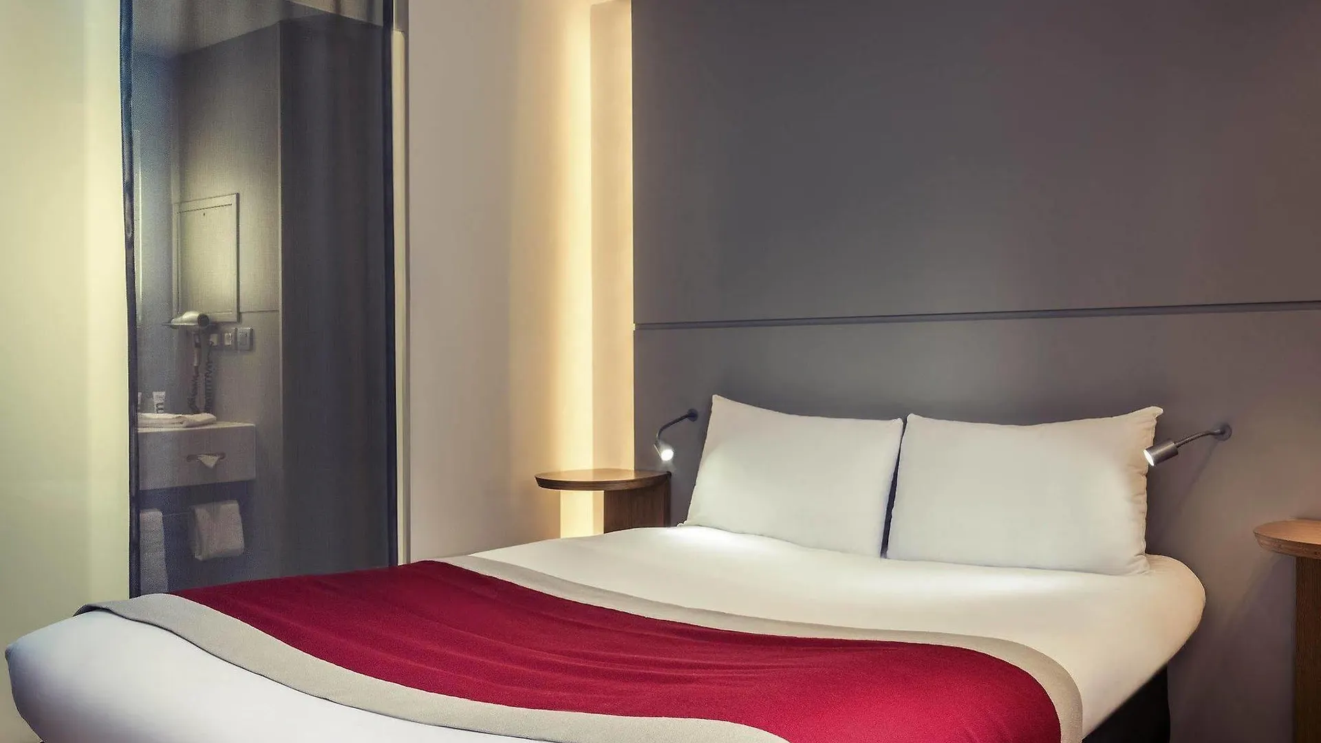 Mercure Paris Arc De Triomphe Etoile