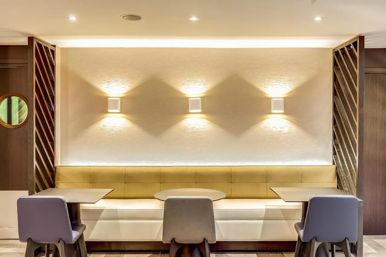 Hotel Mercure Paris Arc De Triomphe Etoile