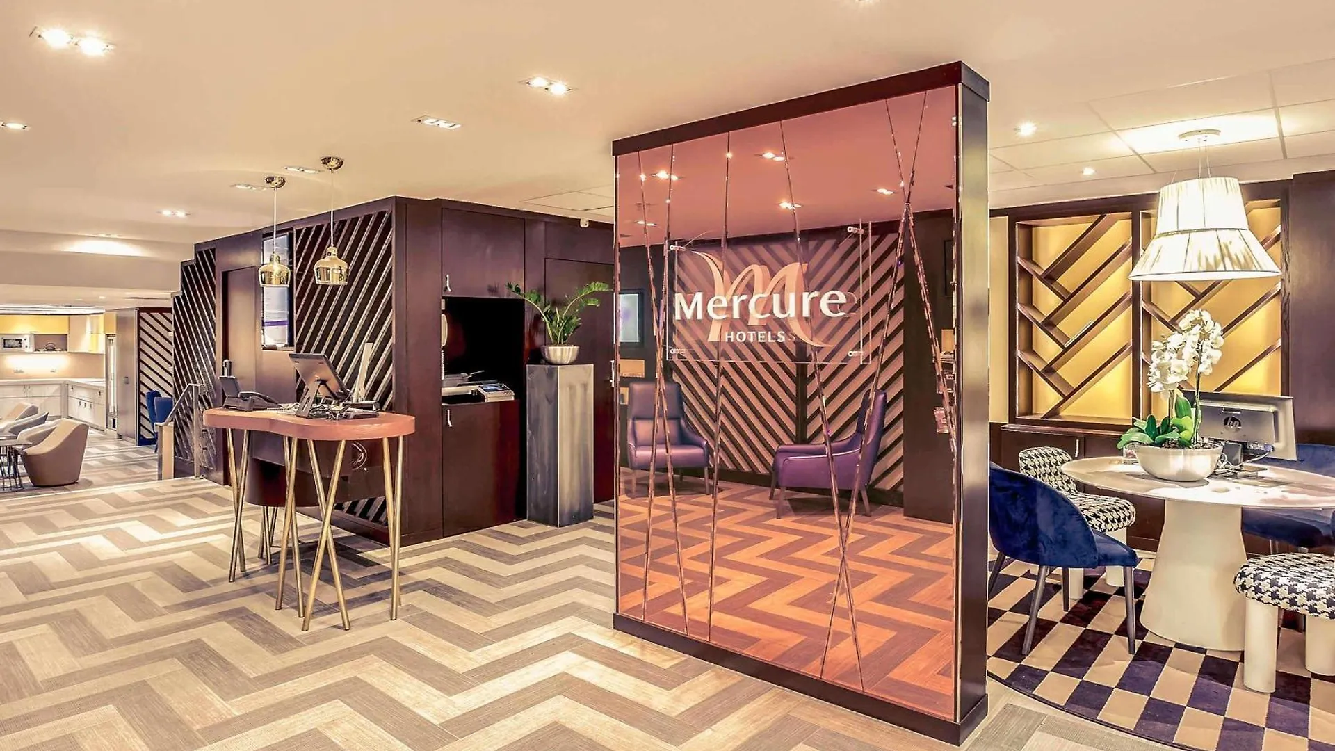 Mercure Paris Arc De Triomphe Etoile 4*,  צרפת