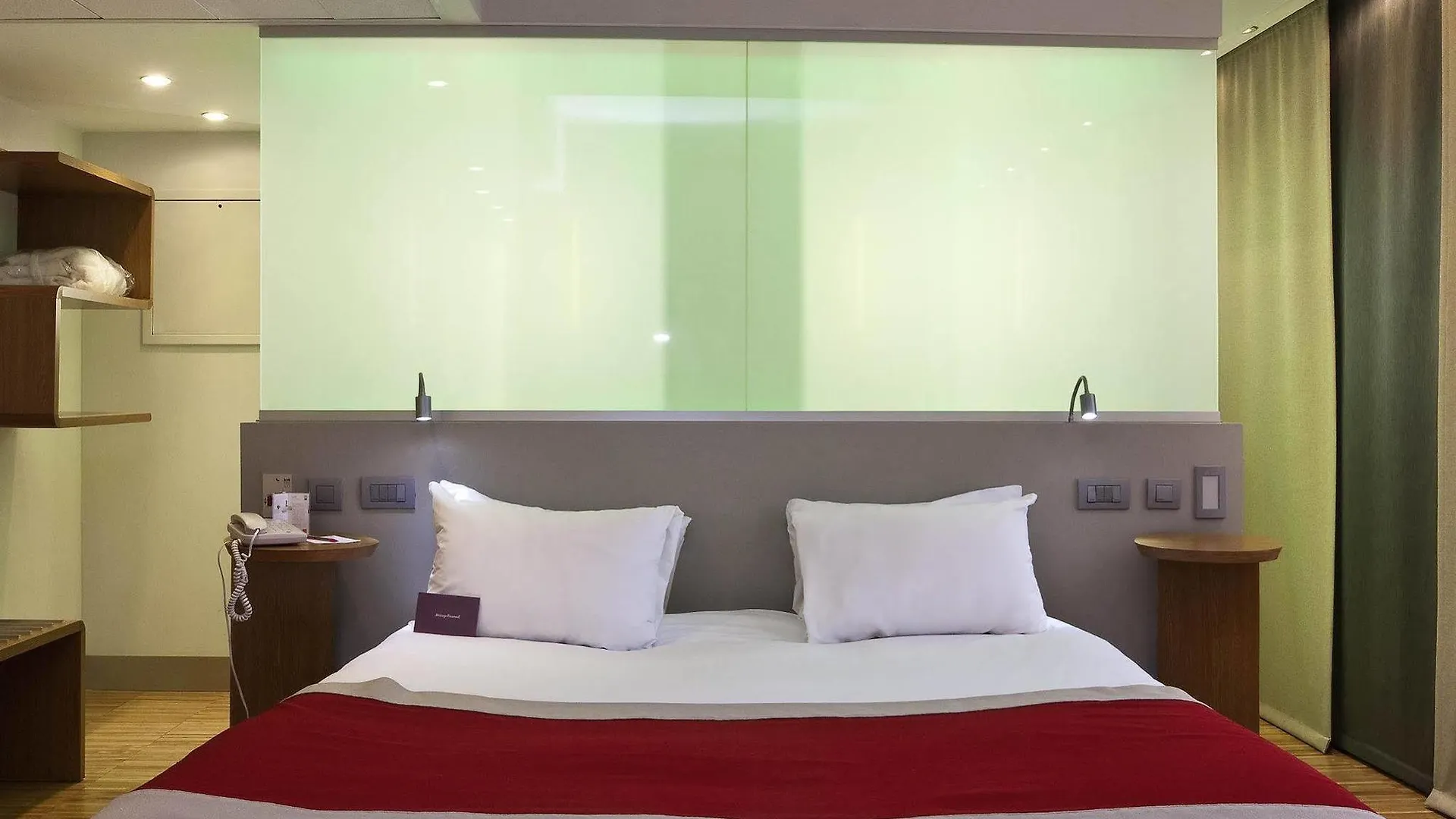 Mercure Paris Arc De Triomphe Etoile