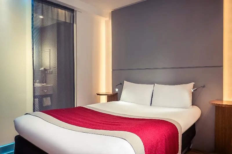 Mercure Paris Arc De Triomphe Etoile מלון