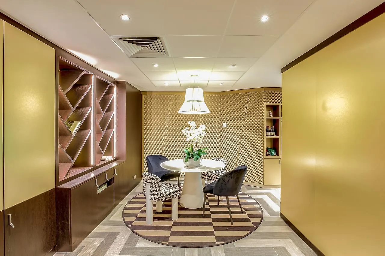 Hotel Mercure Paris Arc De Triomphe Etoile